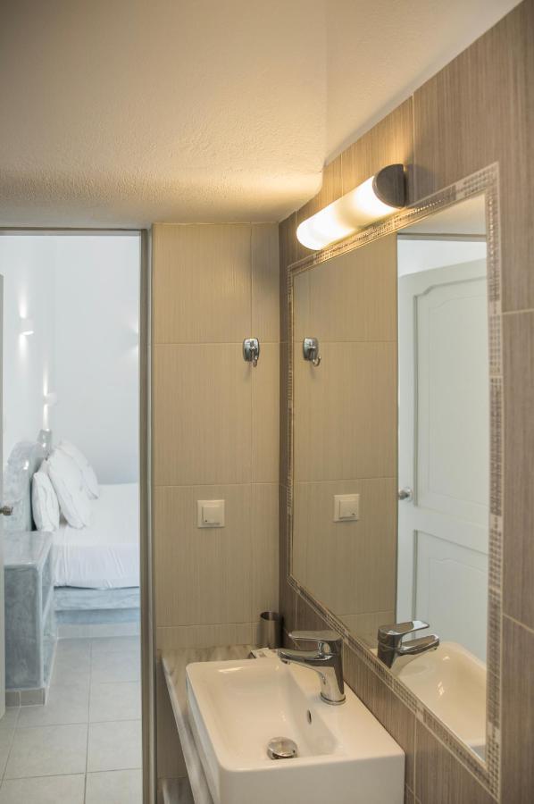 Villa Galinia อาโกรตีรี ภายนอก รูปภาพ
